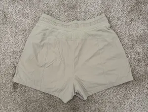 Lululemon Dance Studio High-Rise Shorts 3.5" (Size 6) thumbnail 7