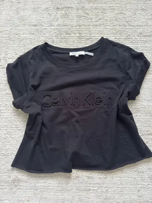 Calvin Klein Black Cropped Tee Short Sleeve (Size Small) thumbnail 3