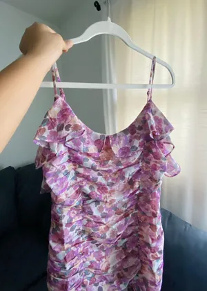 ASTR the label Daisy Dell Midi Dress thumbnail 3