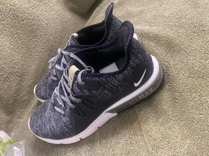 Women's NIKE AIR MAX Sequent 3 Running Shoe Black/Grey Sizes 11 thumbnail 4