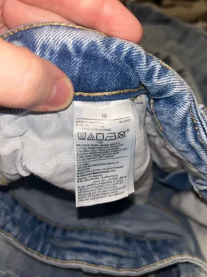 Old Navy Jean Shorts thumbnail 3