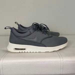 Nike Air Max Thea Grey 616723-008 Women’s Size 9.5 thumbnail 4