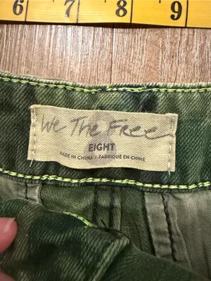 Free People Commando Cutoff High-Waist Camo Cargo Shorts - Green size 8 thumbnail 6