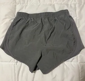 Grey Nike Shorts thumbnail 2