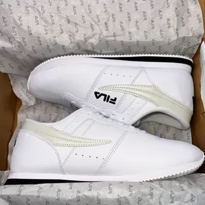 Fila Machu White Black Retro Classic Sneakers Women's 9.5 (EU 41) thumbnail 12