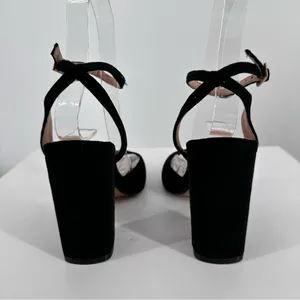 Journee Tyyra Ankle Strap Pump in Black size 6 Block Heel Pointed Toe thumbnail 7