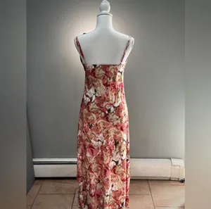 SALE! Pink Floral Unbranded Drape Front Maxi Dress Size M EUC thumbnail 2