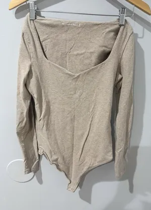 Abercrombie & Fitch Women's Long Sleeved Body Suit Beige Sz M R‎ thumbnail 1