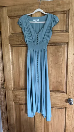 Ever New Melbourne Lulus Green Button Up Midi Dress thumbnail 4