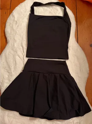 Two Piece Black Set Size XS thumbnail 2