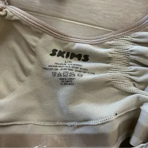 SKIMS Seamless Sculpt Bralette Size L/XL thumbnail 3