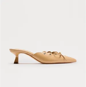 Point toe kitten heel thumbnail 2
