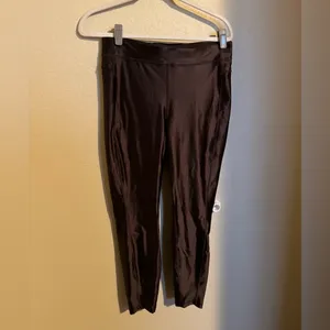 LULULEMON Satin Shine‎ HR Leggings 25” Sz 10 in Espresso Brown thumbnail 3