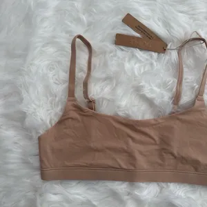 Skims Fits Everybody Scoop Neck Bralette Clay Size Small thumbnail 3
