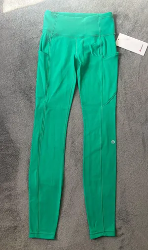 Lululemon Fast and Free High-Rise Fleece Tight 28" Kelly Green Size 6 thumbnail 1