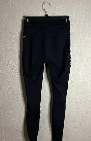 Fabletics Powerhold black leggings with mesh pockets unsized waist 12”, ~ small thumbnail 4