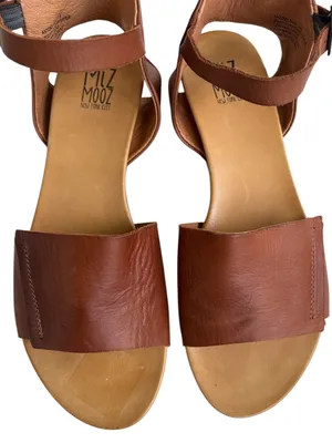 EUC Miz Mooz Leather Antony Sandals Brown Size 10 thumbnail 2