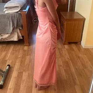 Jillumi pink maxi dress with sparkles, size S #glam #party Got for an event and arrived too late Never used and brand new Cinched waist area is adjustable thumbnail 3