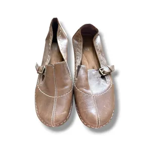 Naturalizer N5 Comfort Loafers Womens 11M Brown Leather Buckle Slip On Shoes thumbnail 2