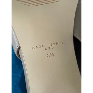 Marc Fisher Kory Beige Leather Slingback Pumps Low Kitten Heel size 8M NEW thumbnail 8