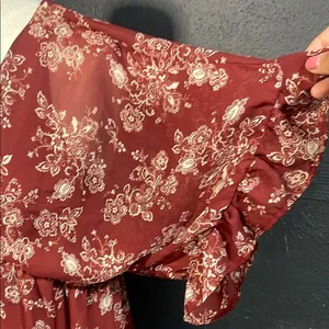 Bailey Blue Womens Burgundy Floral Print V‎ Neck Babydoll Dress Ruffle Sleeve M thumbnail 2