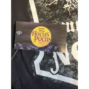 Disney Hocus Pocus Sanderson Witch Museum T Shirt‎ Women Size S Black Halloween thumbnail 9
