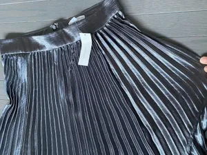 New York And Company Pleated Maxi Skirt In Carlson Grey Metalic NWT Skirt thumbnail 7