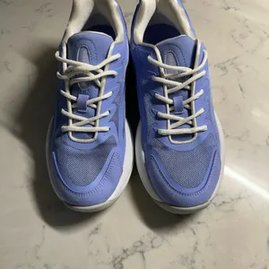 Easy Spirit Blue and White Athletic Shoes with Cushioned Sole thumbnail 3