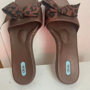 Okal Slides M/L‎ Brown Size 8 thumbnail 1