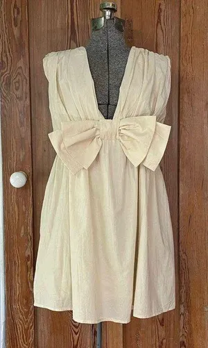 BUCKET LIST Darcy Cream Big Bow Deep V Babydoll Coquette Mini Dress - Size M thumbnail 1