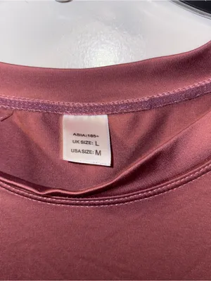 Women's Mauve Short Sleeve Workout Crop Top Size: M thumbnail 2