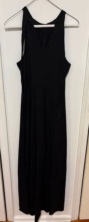Long black dress Size M thumbnail 1