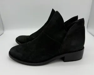 Eileen Fisher Vero Cuoio Suede Booties 6 Concert 1.5" Heel Minimal Work Travel thumbnail 1