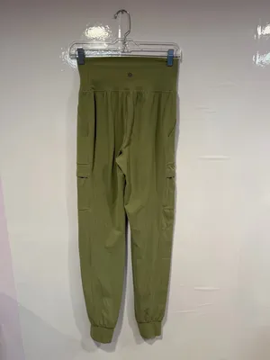 Green‎ Athleta Salutation cargo joggers thumbnail 4
