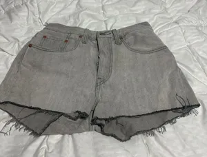 Levi's 501 grey shorts thumbnail 2