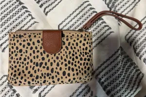 Universal Threads Wallet Wristlet thumbnail 1