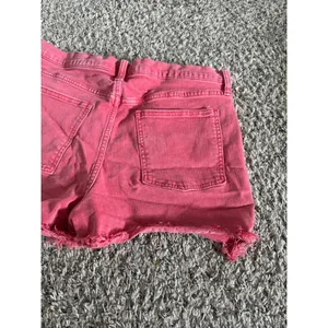 GAP Denim Women's Cutoff Shorts Red‎ Frayed Hem Mid Rise Size 32R thumbnail 6