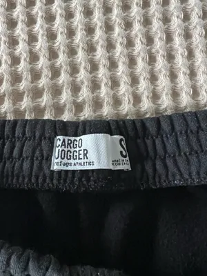 Black cargo joggers in size S #cargo #athleisure thumbnail 4