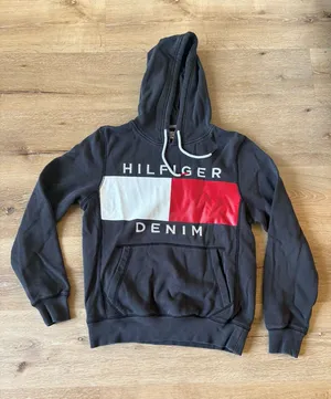 Tommy Hilfiger Black Pullover Hoodie thumbnail 1