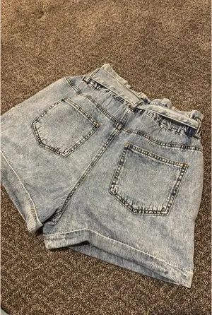 Francesca's Denim shorts thumbnail 3