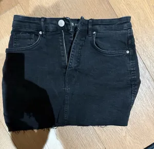 ZARA Mini Skirt Denim Black thumbnail 1