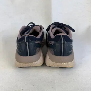 Saucony Triumph 22 Womens 10 Running Shoes Navy‎ Blue Mauve Athletic Sneakers thumbnail 6
