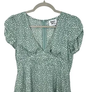 Princess Polly Green White Floral Print V‎ Neck Puff Sleeve Mini Dress Size 4 thumbnail 5