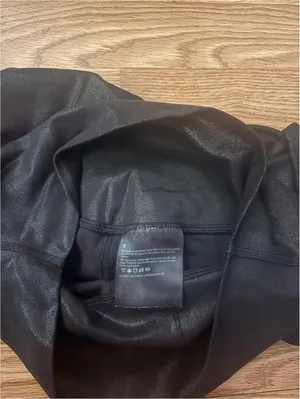 Lululemon Wunder Train HR Tight Foil Special Edition 25” Leggings Size 8 thumbnail 4