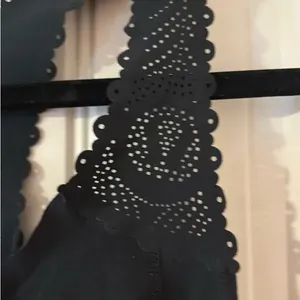 Lululemon Athletica Black Tank Top thumbnail 4