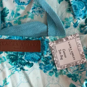 Laura Ashley nwt Blue Floral Canvas Tote thumbnail 3
