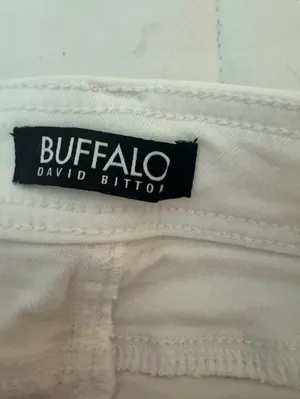 Buffalo by David Bitton white cropped jeans. 8 thumbnail 4