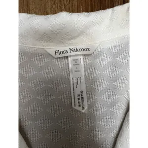 Flora Nikrooz‎ Lace Trim Top L | 100% Rayon | Short Sleeve Button Front thumbnail 8
