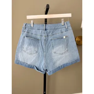 Halara Flex™ Mid Rise Zipper Pockets Denim Casual Shorts 3’' Medium thumbnail 3