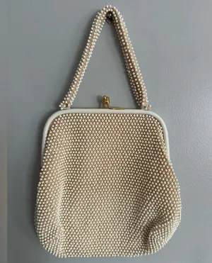 Vintage Beaded Kiss Lock Handbag White thumbnail 1